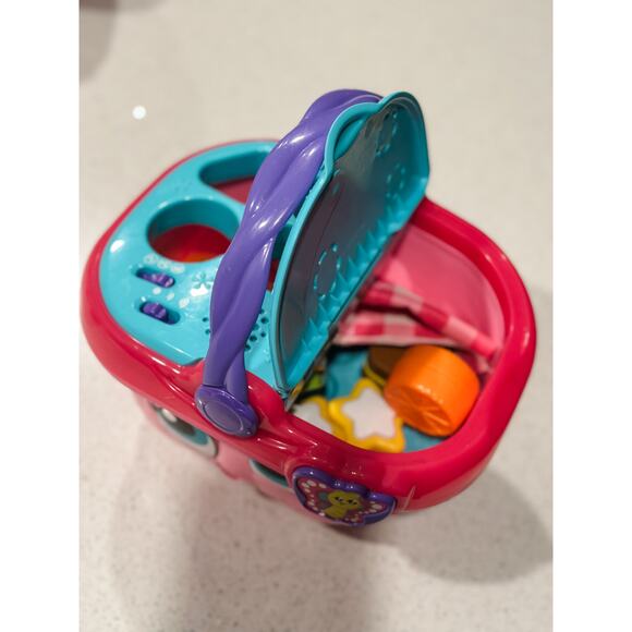 LeapFrog Shapes & Sharing Picnic Basket - Interactive Toddler Toy Set - Picture 3 of 3